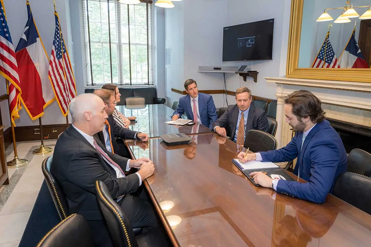 JWB-060325-ELFA-1183_1200x800