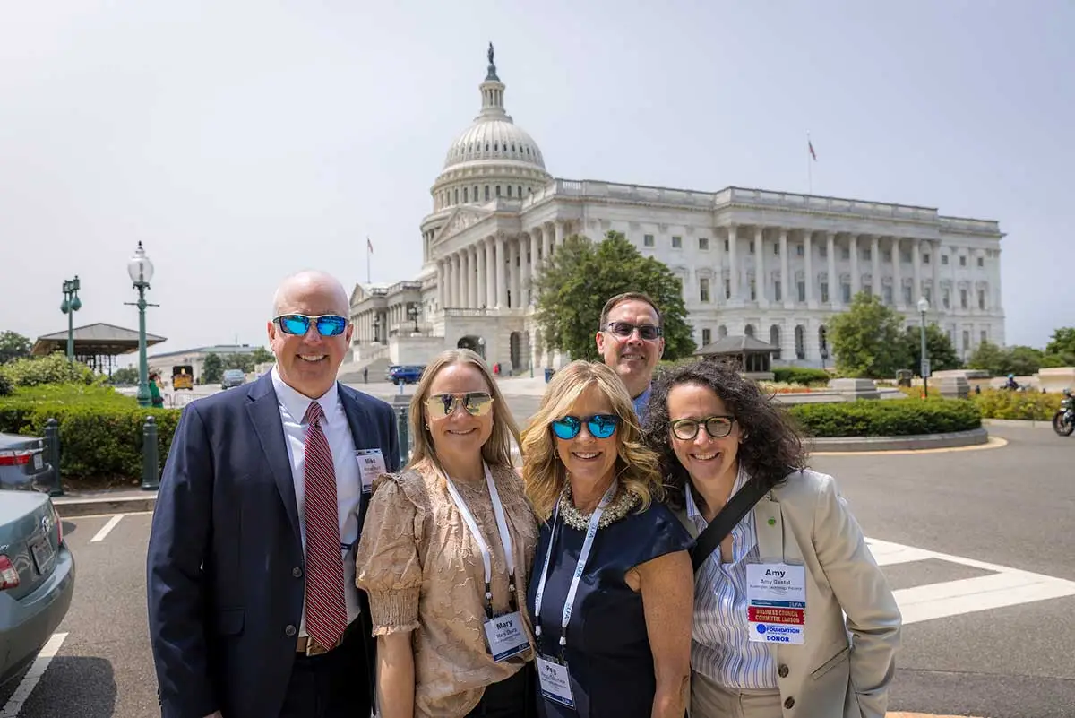 JWB-060325-ELFA-0980-final_1200x801