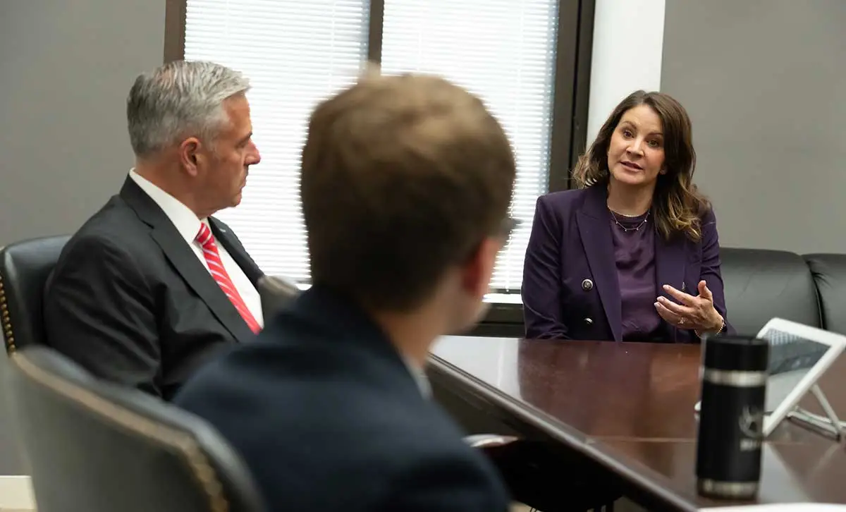 IWP2618_351_1200x800