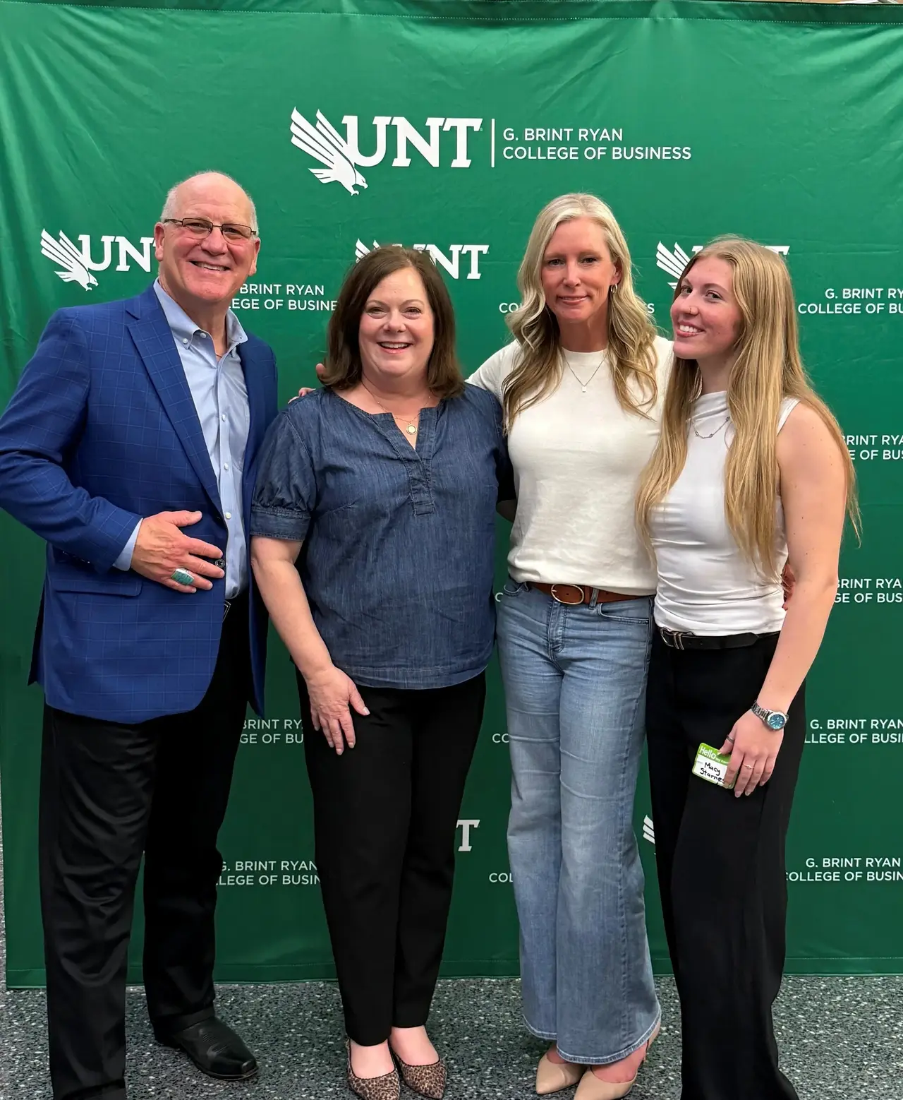 UNT