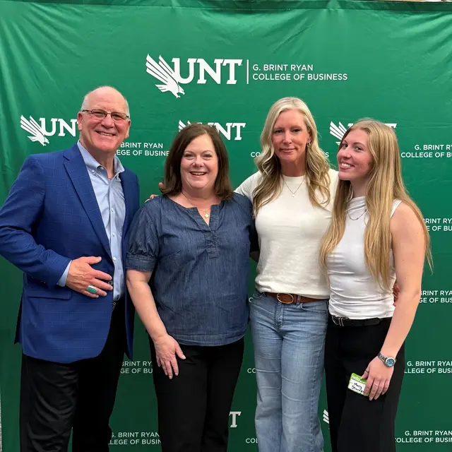 UNT