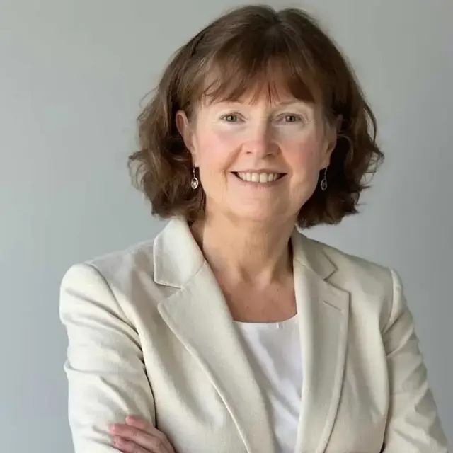 Aimee Bennett - Author