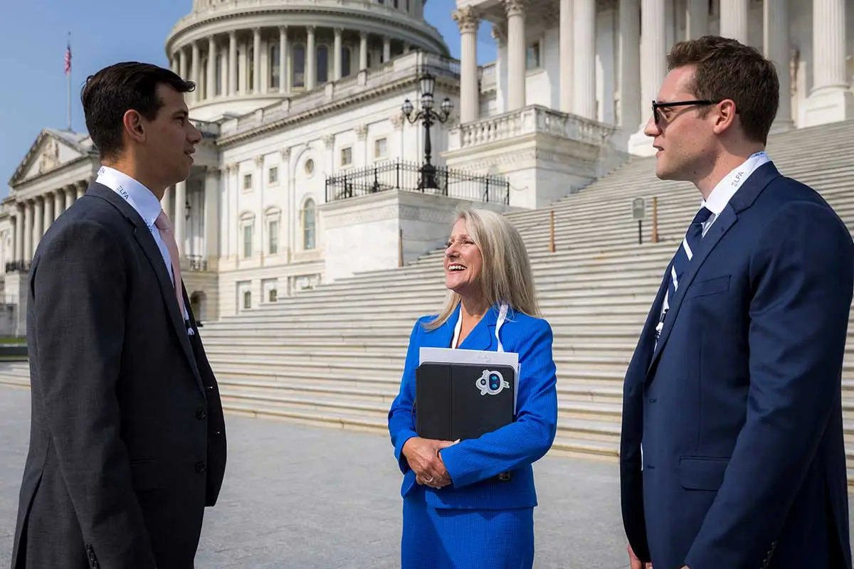 JWB-060325-ELFA-0405_1200x800